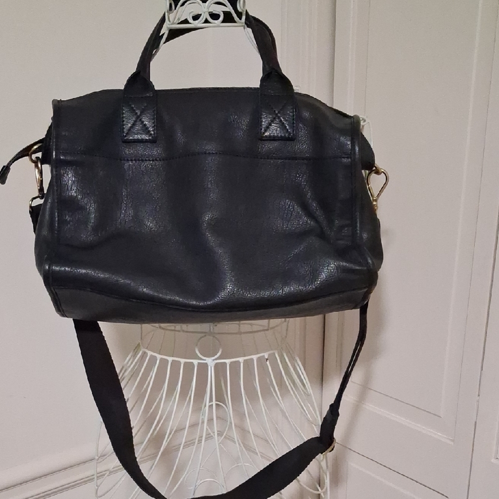 Margot Black Crossbody Bag - Picture 3 of 10